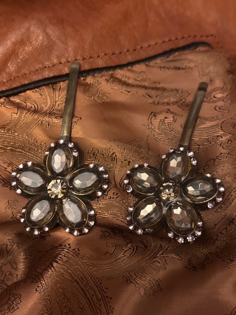 ✨ Vintage 1950s Jeweled Flower Hair Pins – Black Faceted Glass & Rhinestones ✨